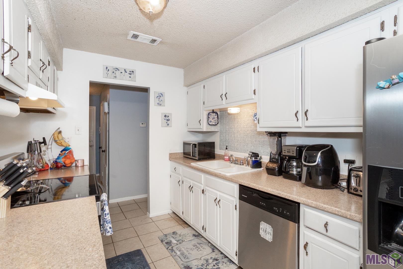 13630 Rampart Court Baton Rouge, LA 70810 - Photo 4 of 20 Gallery Image 4
