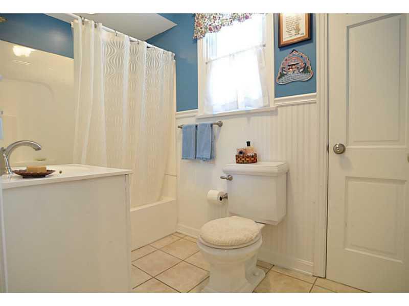 311 Buckingham Road Fox Chapel, PA 15215 - Photo 23 of 25 Full Bath.