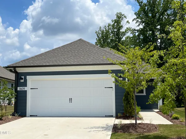 $2,400 | 1609 American Beech Street, Fuquay-Varina, NC 27526