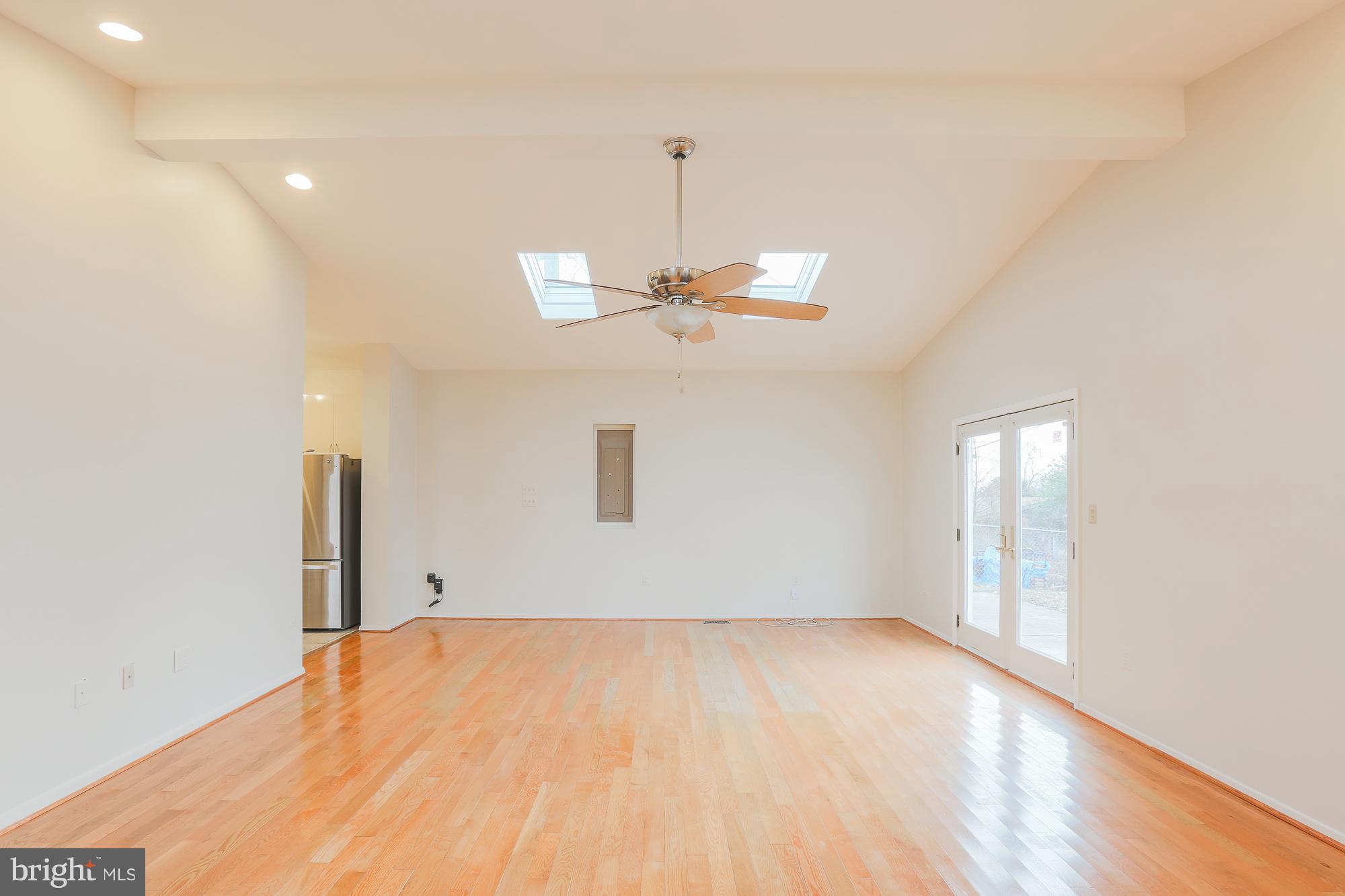 2407 Sylvale Road Baltimore, MD 21209 - Photo 11 of 28 Family Room