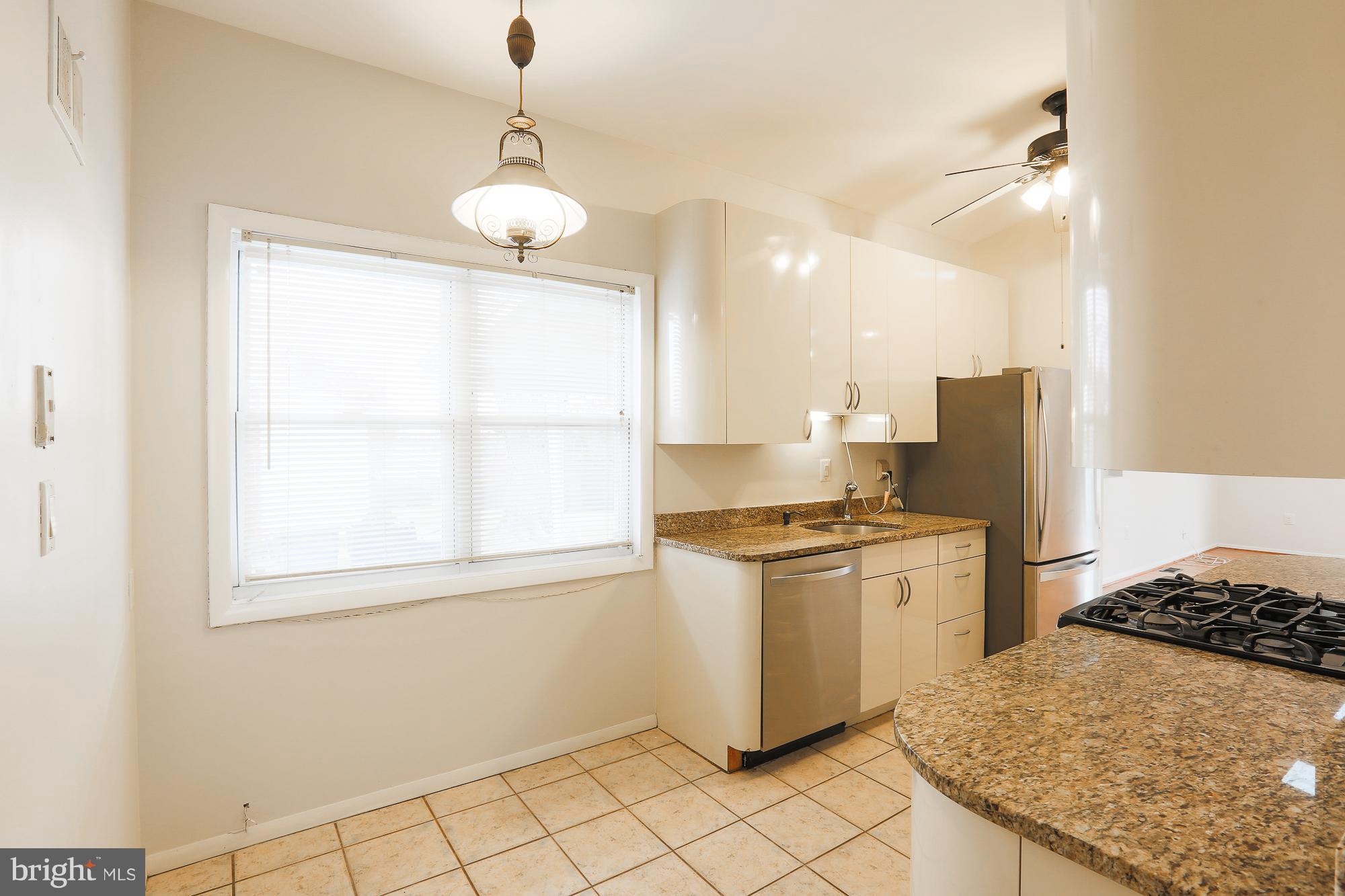2407 Sylvale Road Baltimore, MD 21209 - Photo 17 of 28 Kitchen