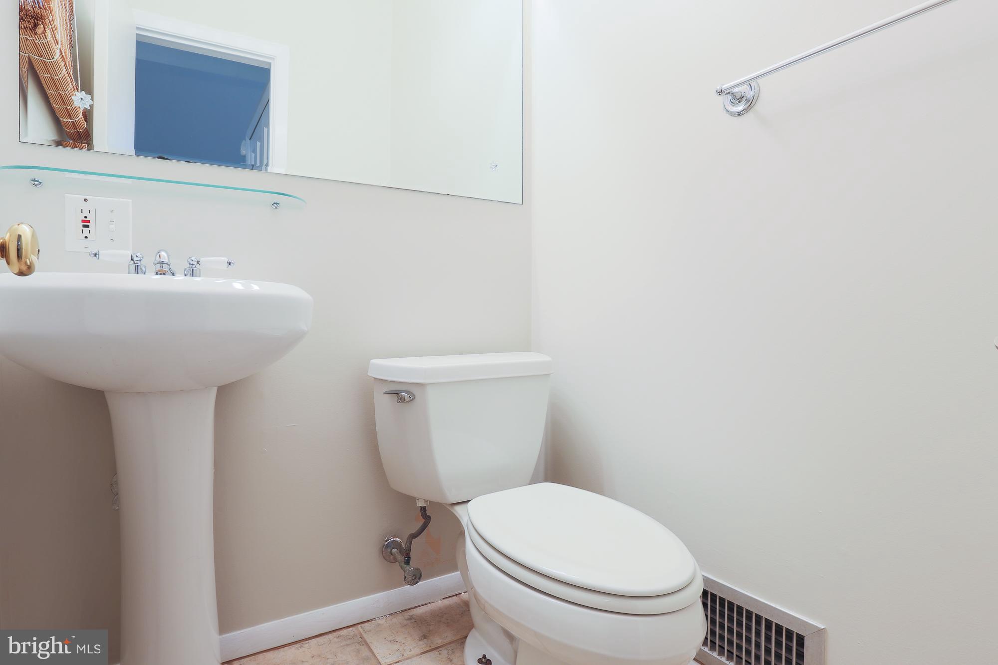 2407 Sylvale Road Baltimore, MD 21209 - Photo 26 of 28 Main level powder room