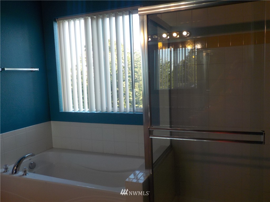 352 Thomas Avenue Southwest Renton, WA 98057 - Photo 6 of 15