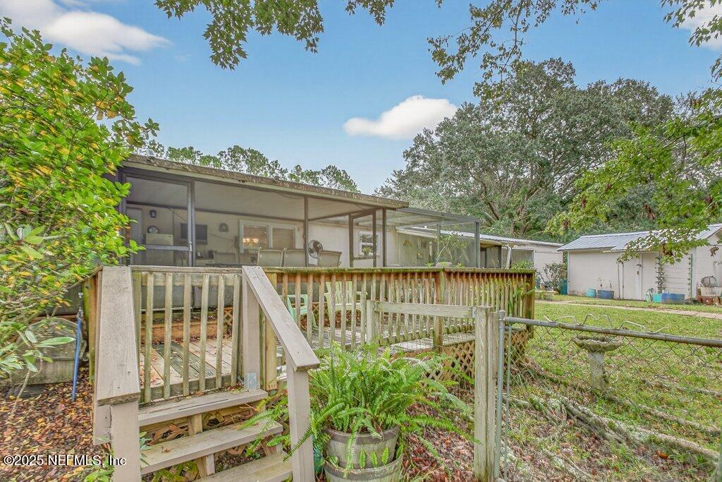 695 Carlin Road Satsuma, FL 32189 - Photo 41 of 53 a view of a balcony with yard