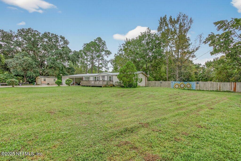 695 Carlin Road Satsuma, FL 32189 - Photo 5 of 53 a view of a garden