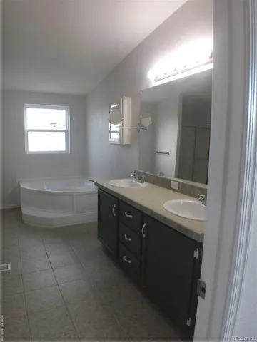 $569,900 | 1715 Oasis Drive, Mack, CO 81525