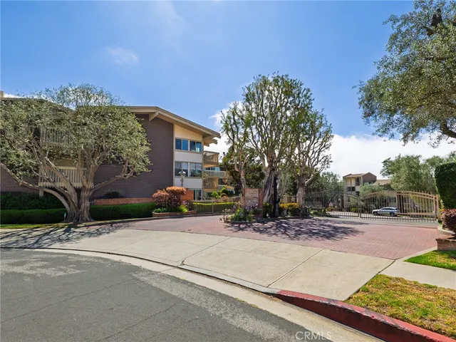 $795,600 | 6526 Ocean Crest Drive, Rancho Palos Verdes, CA 90275
