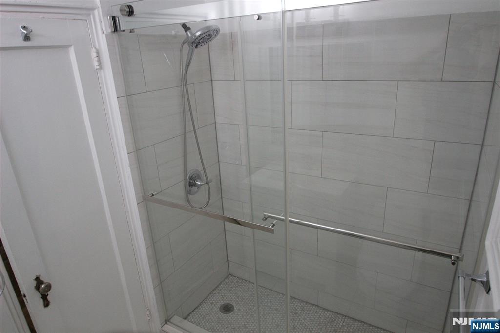 975-995 Teaneck Road, Unit 1M Teaneck, NJ 07666 - Photo 8 of 20