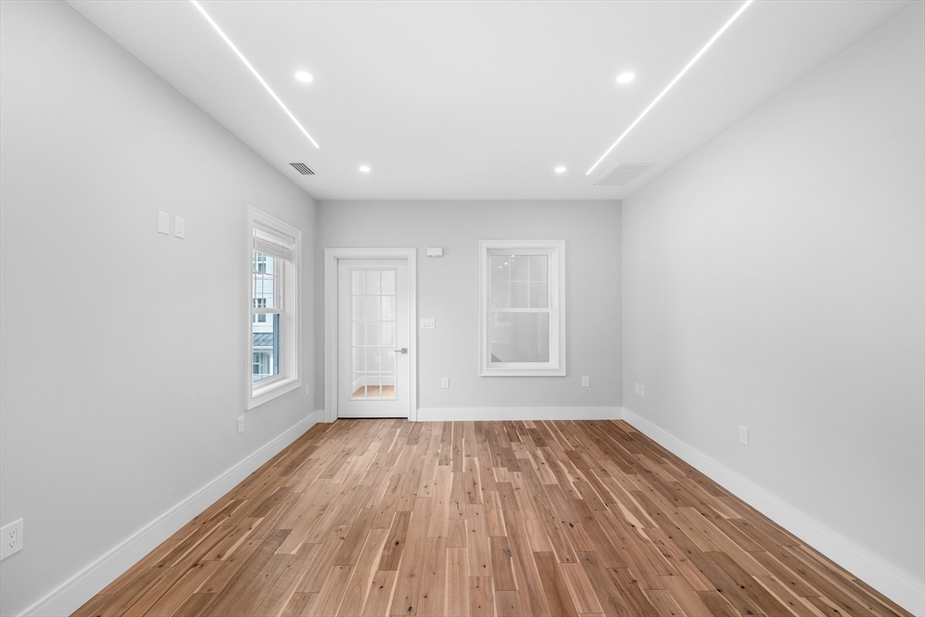 30 Pitman Road, Unit 2 Swampscott, MA 01907 - Photo 10 of 42