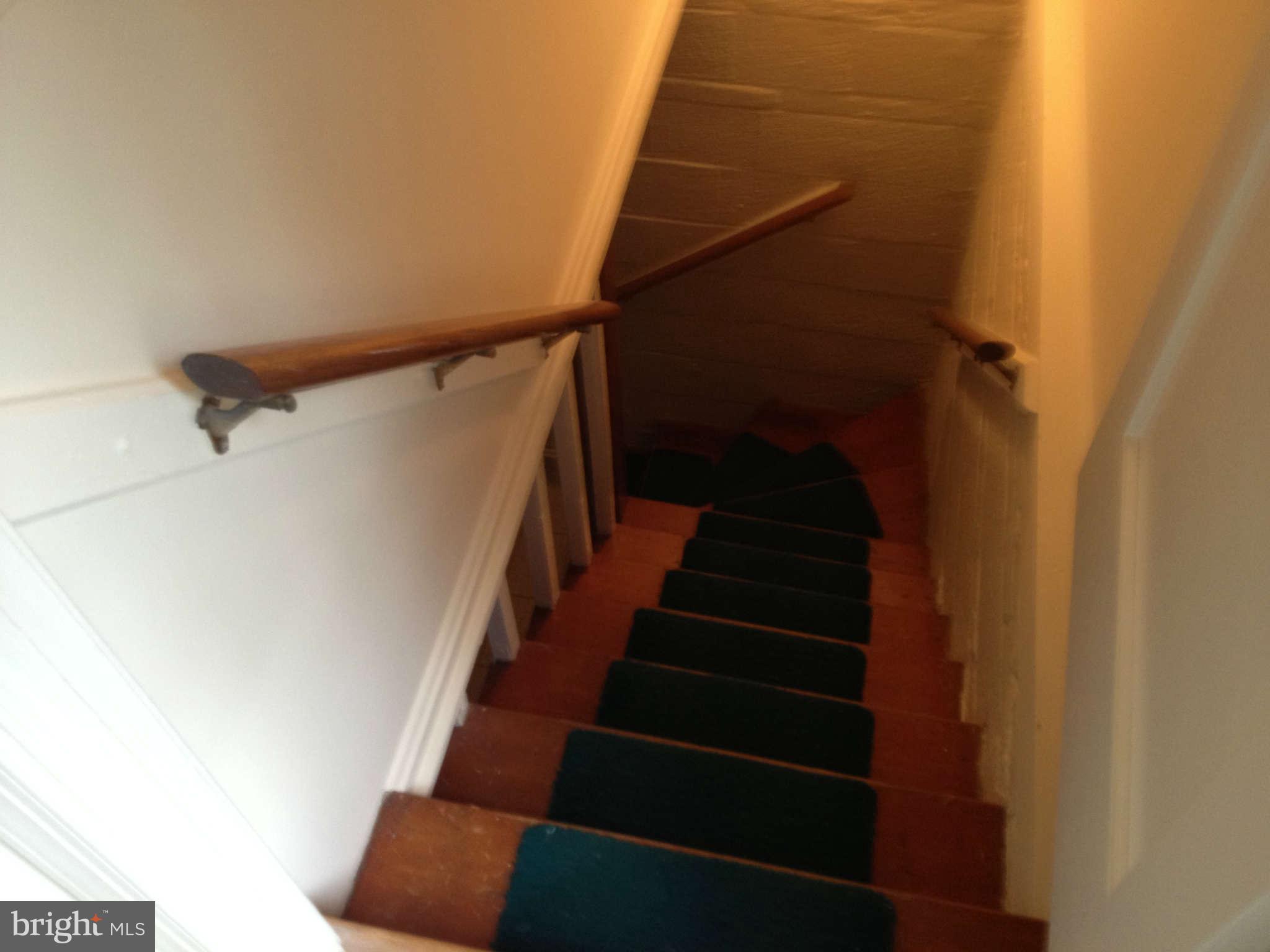 8112 Bainbridge Road Alexandria, VA 22308 - Photo 15 of 29 Interior (General)