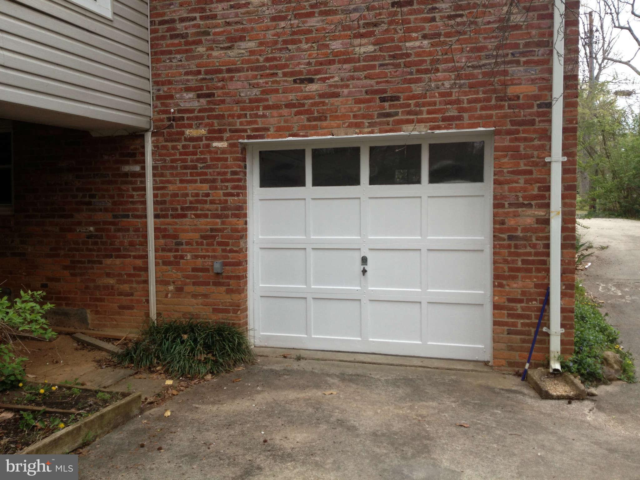 8112 Bainbridge Road Alexandria, VA 22308 - Photo 24 of 29 Exterior (General)