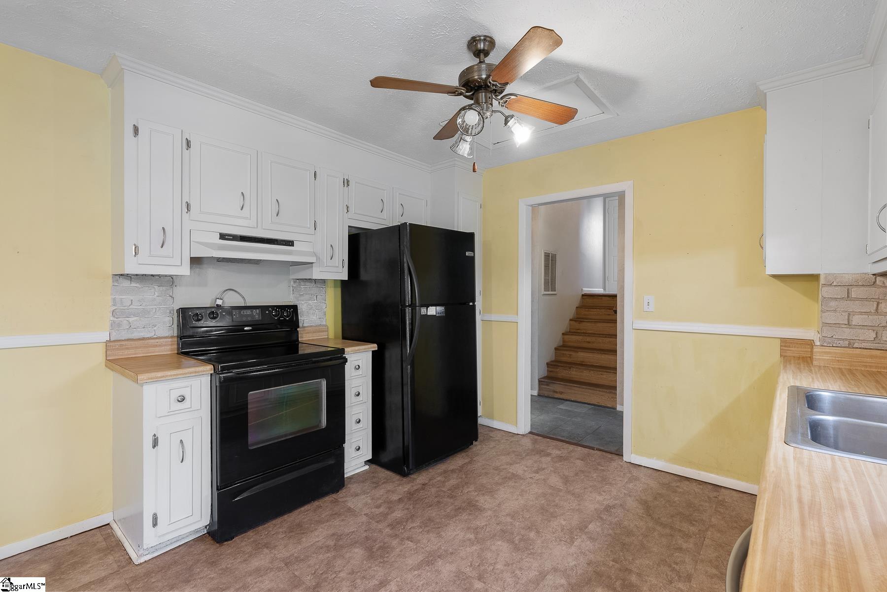 744 Meece Bridge Road Taylors, SC 29687 - Photo 7 of 28