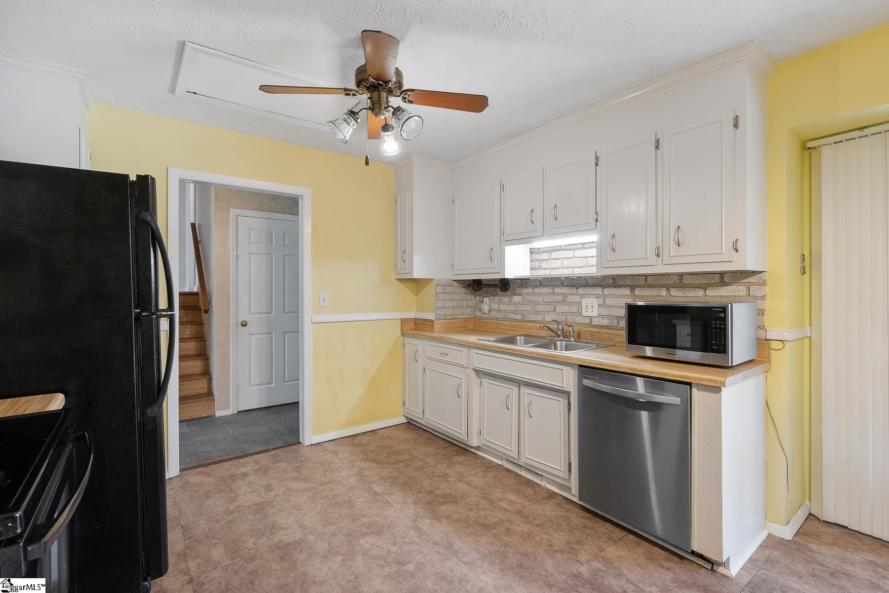 744 Meece Bridge Road Taylors, SC 29687 - Photo 8 of 28