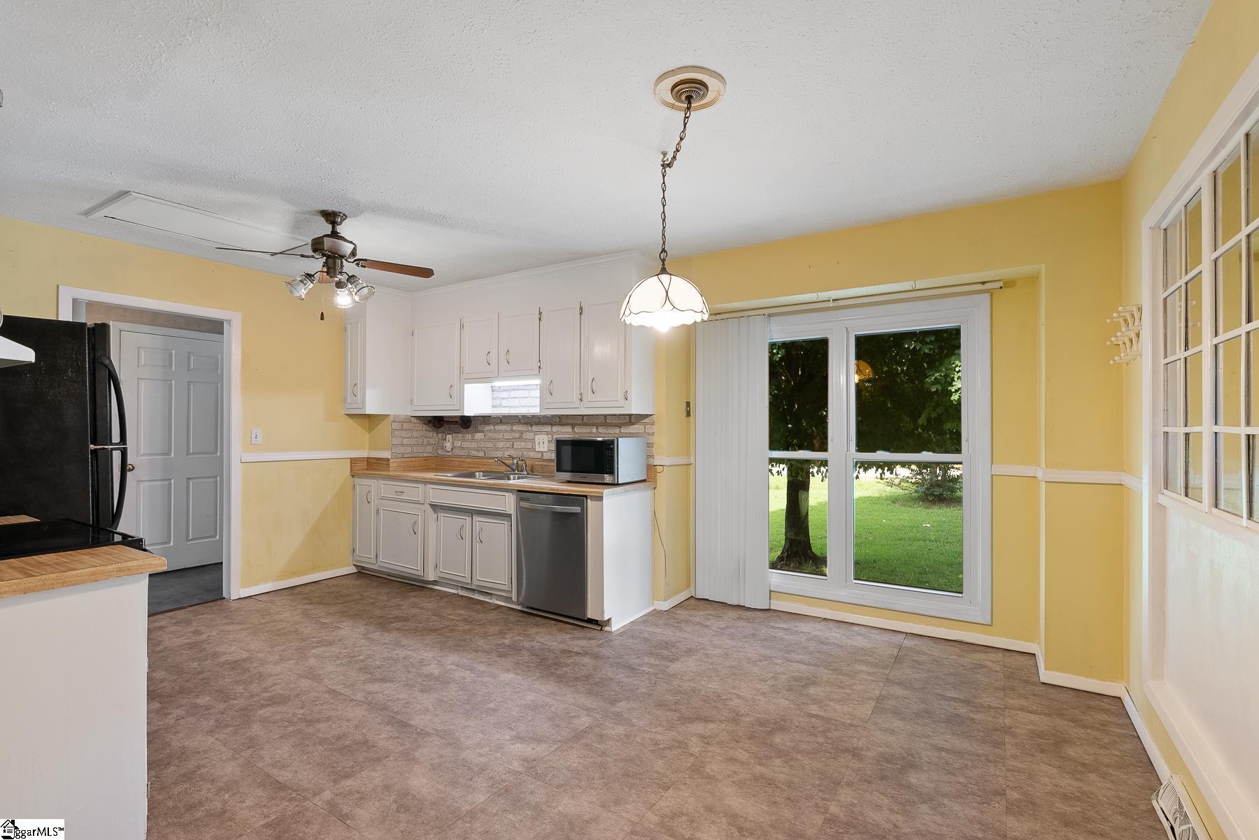 744 Meece Bridge Road Taylors, SC 29687 - Photo 9 of 28