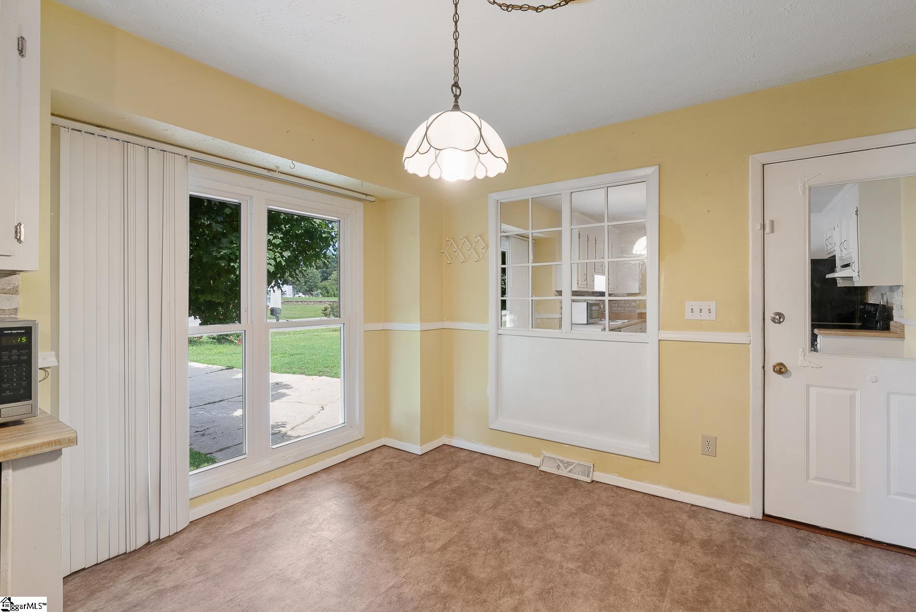 744 Meece Bridge Road Taylors, SC 29687 - Photo 10 of 28