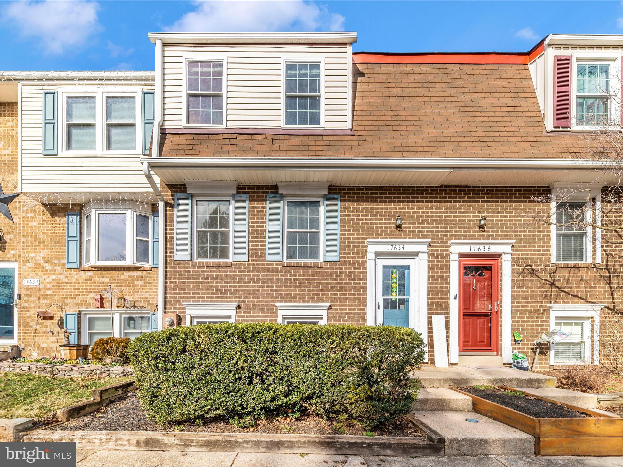 17634 Kohlhoss Road Poolesville, MD 20837 - Photo 1 of 44 a front view of a house with a yard