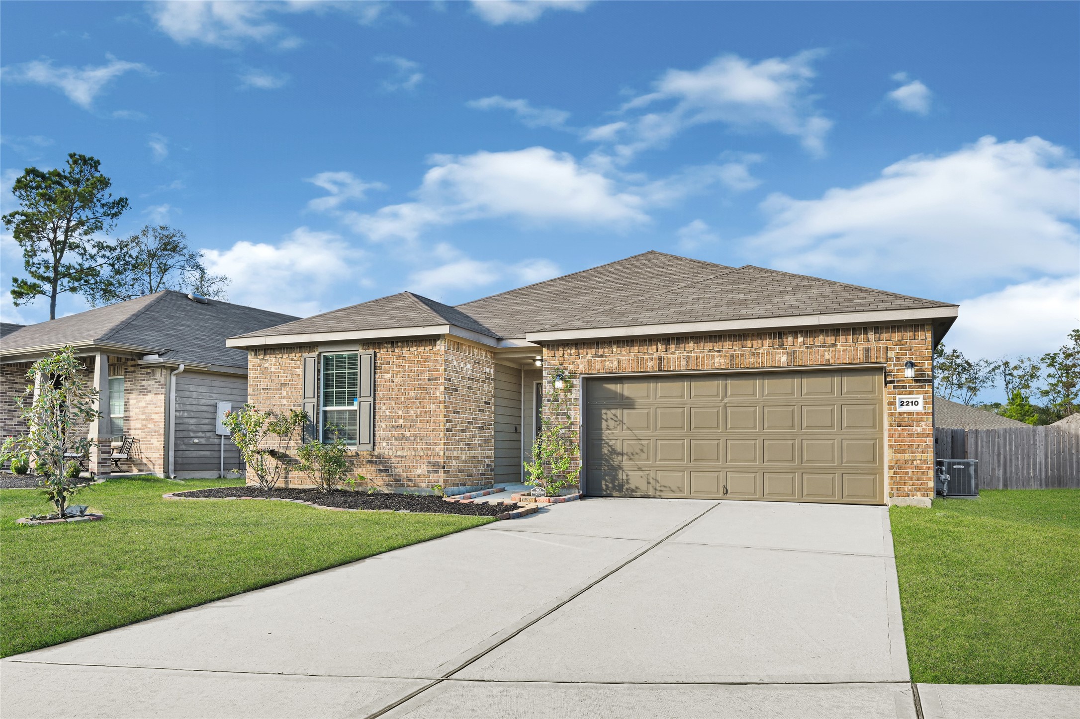 2210 Timberland Country Court Conroe, TX 77304 - Photo 2 of 25 Cul de sac lot!