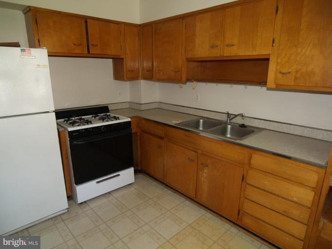 3513 Anderson Road Kensington, MD 20895 - Photo 4 of 15 Kitchen