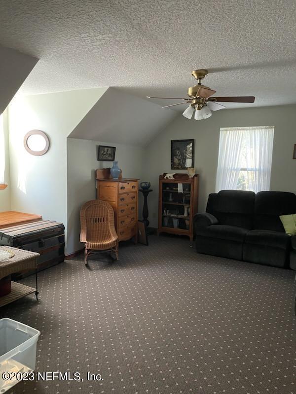 4350 Hall And Boree Road Middleburg, FL 32068 - Photo 15 of 25 4350 hall boree up bed 1