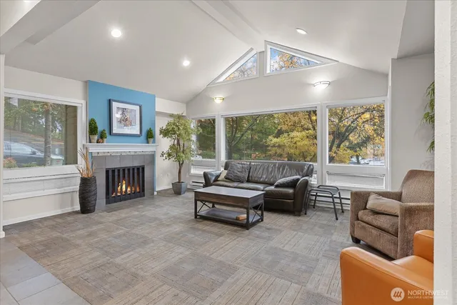 $429,000 | 16101 Bothell Everett Highway, Unit J3, Mill Creek, WA 98012