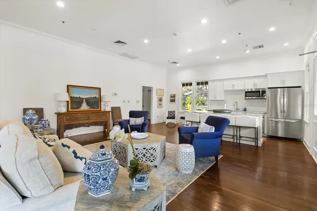 $1,250,000 | 1602 Alabama Drive, Unit 403, Winter Park, FL 32789