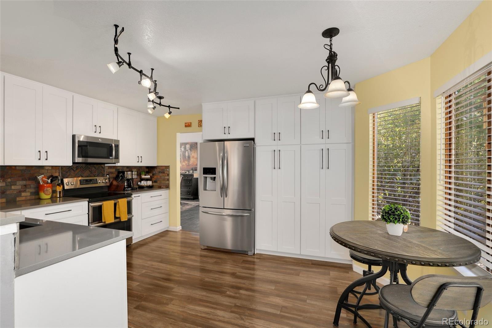 9315 Windsor Way Highlands Ranch, CO 80126 - Photo 8 of 35 Gallery Image 8