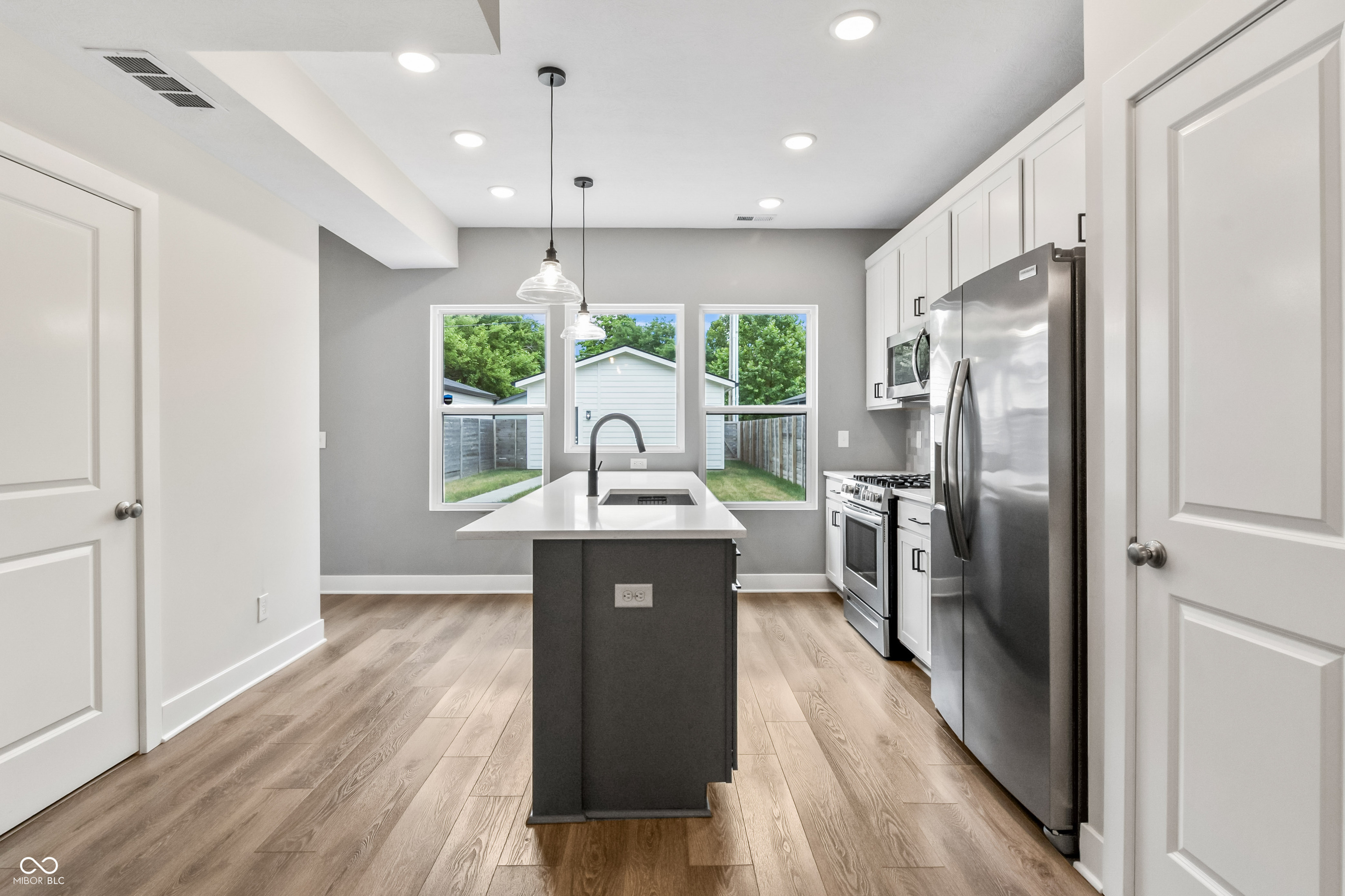 1655 Sheldon Street Indianapolis, IN 46218 - Photo 16 of 58