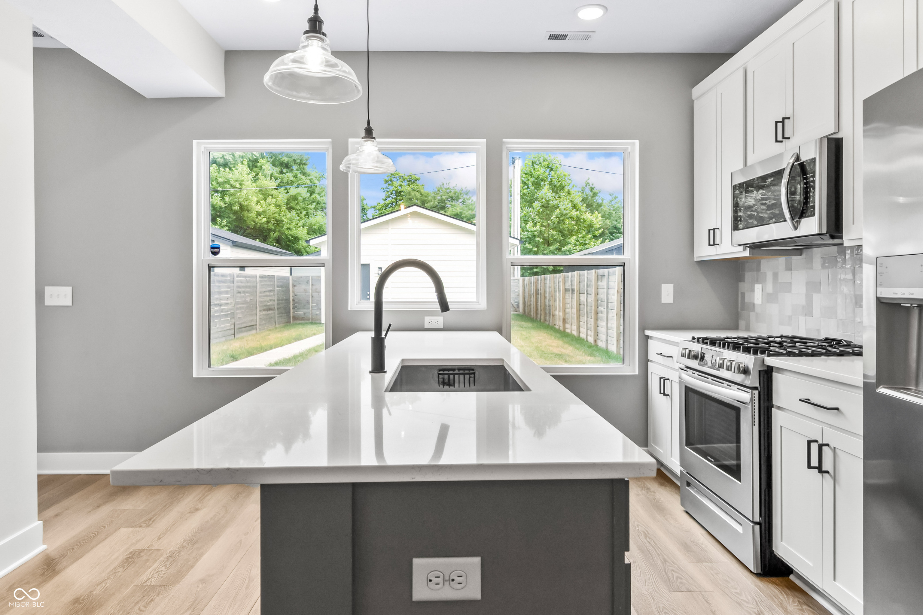 1655 Sheldon Street Indianapolis, IN 46218 - Photo 19 of 58