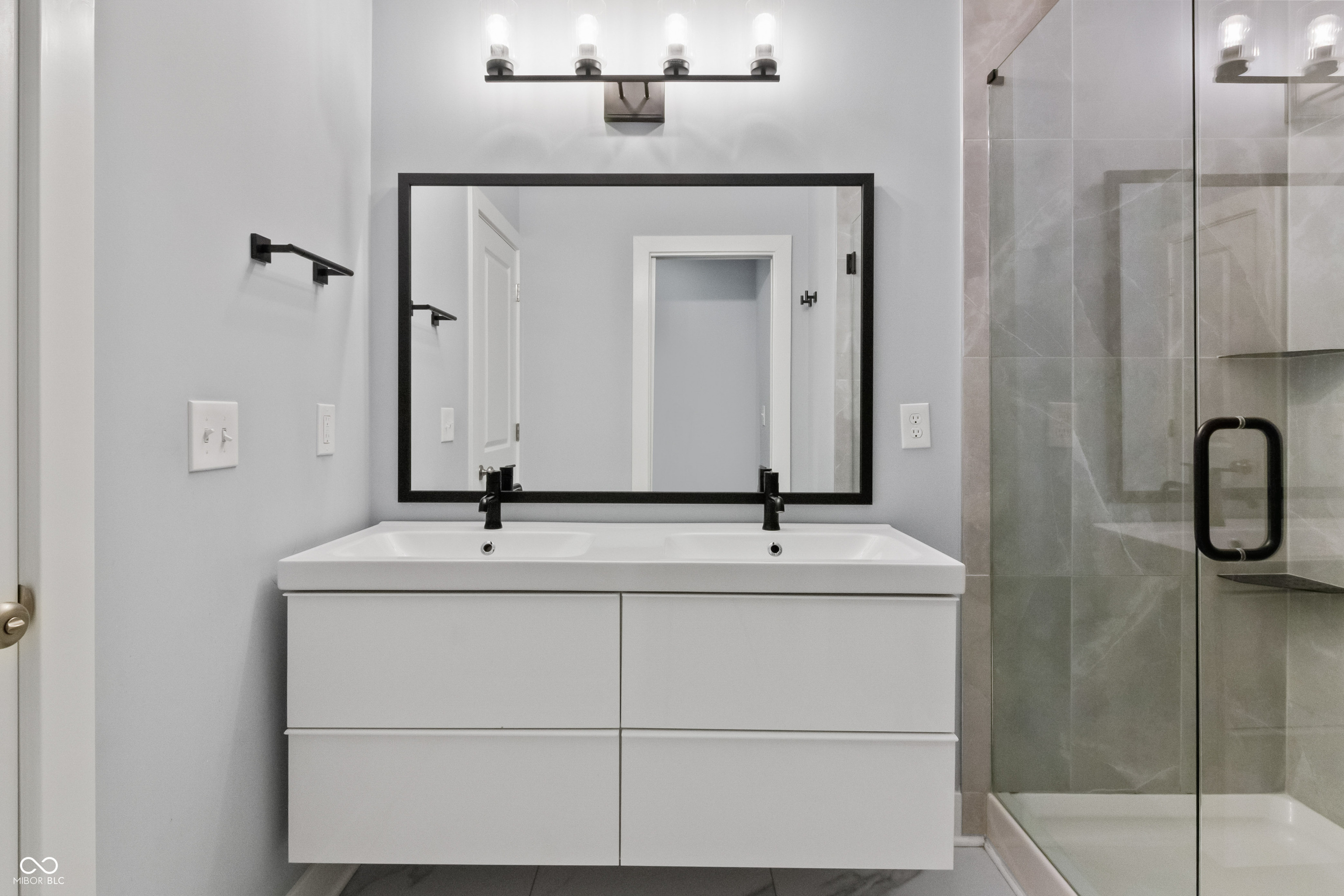 1655 Sheldon Street Indianapolis, IN 46218 - Photo 29 of 58