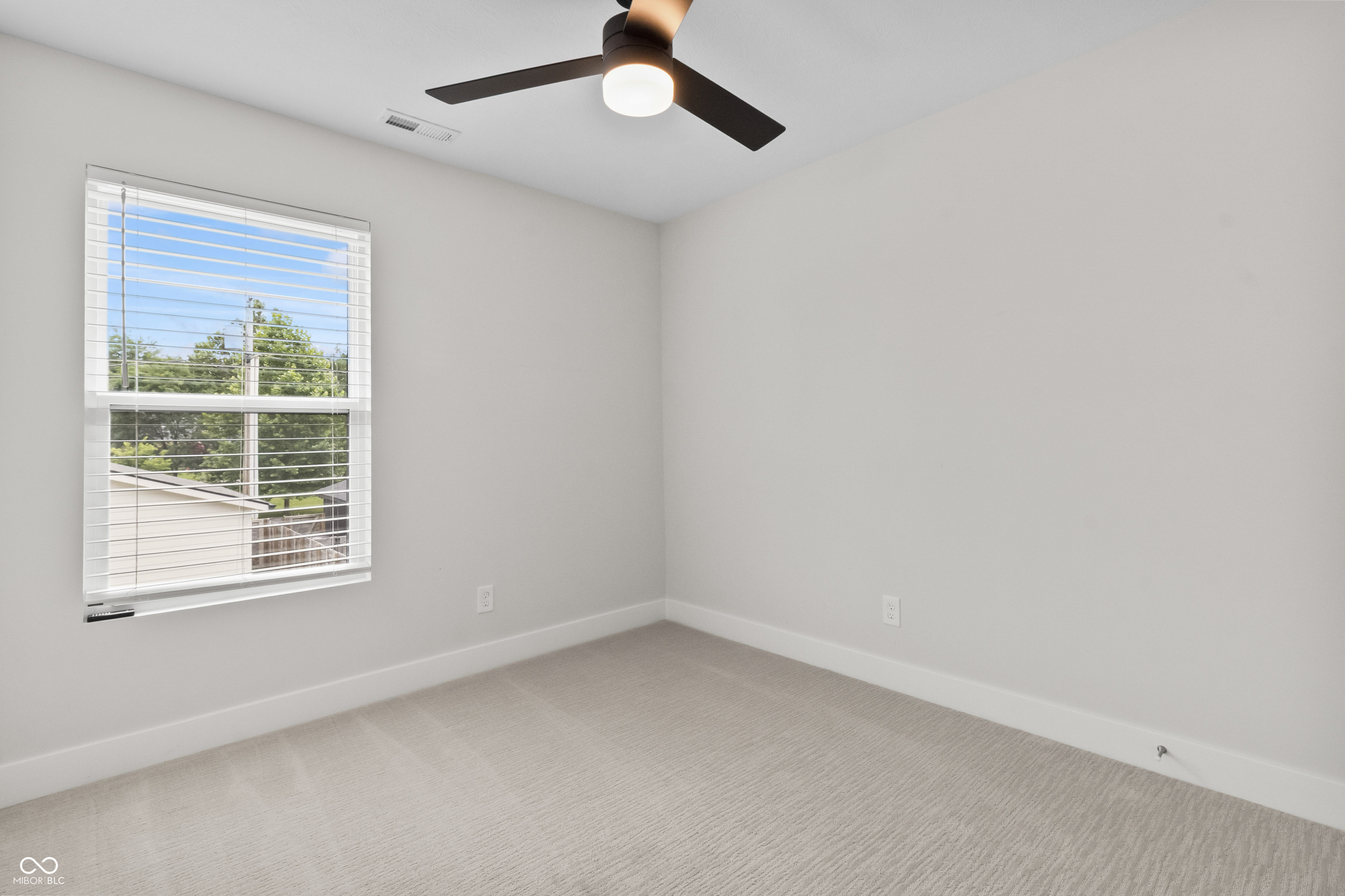 1655 Sheldon Street Indianapolis, IN 46218 - Photo 36 of 58