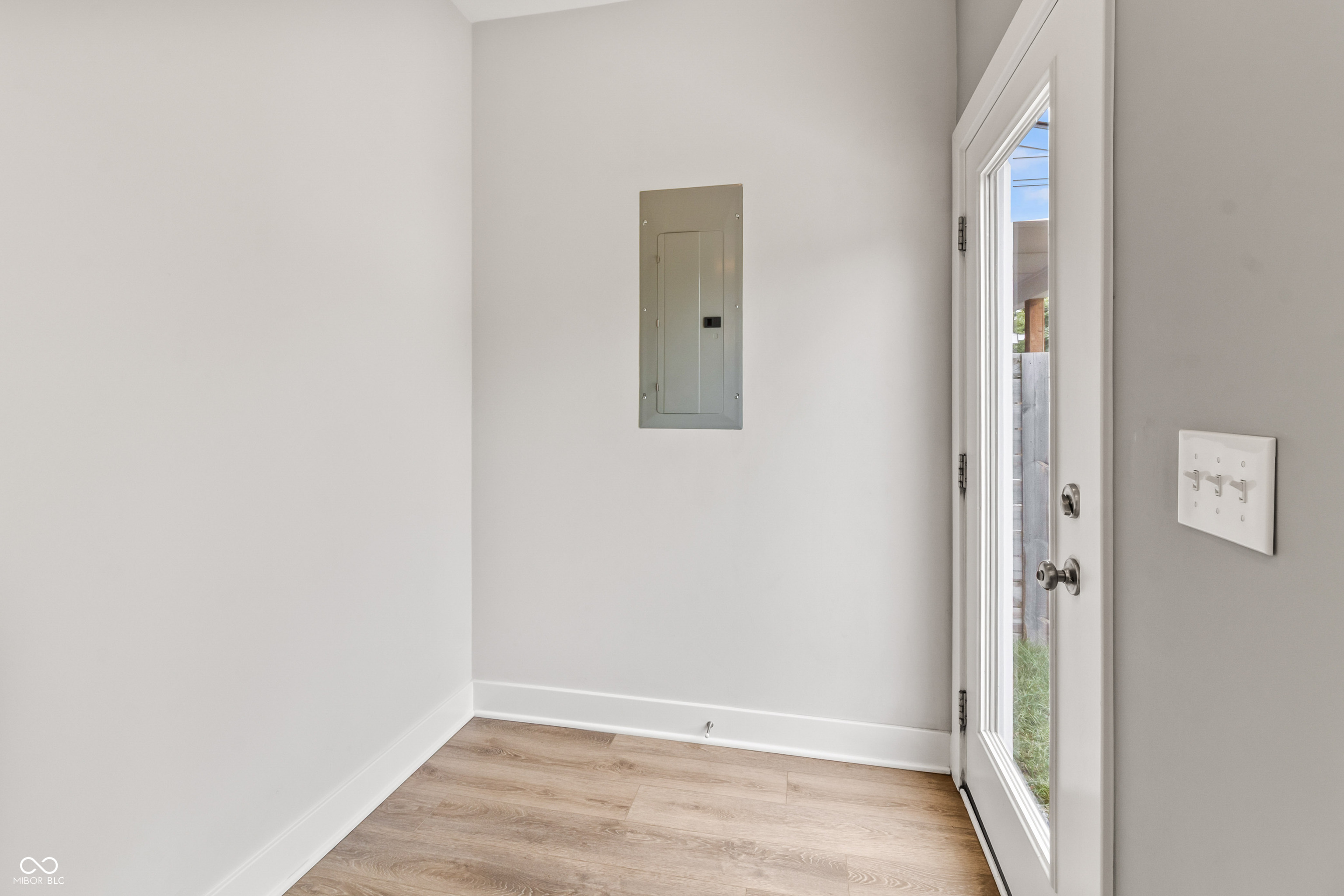 1655 Sheldon Street Indianapolis, IN 46218 - Photo 39 of 58