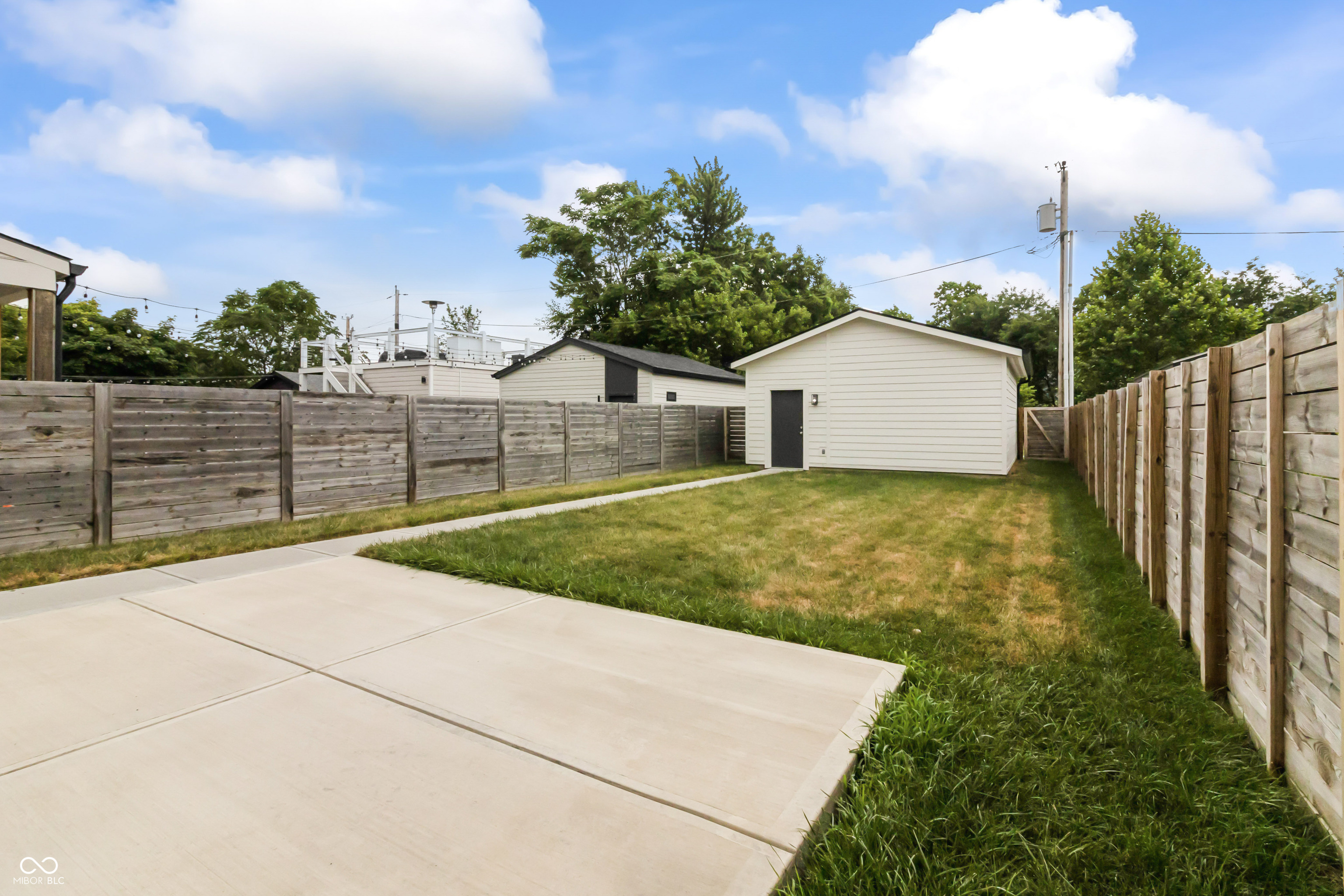 1655 Sheldon Street Indianapolis, IN 46218 - Photo 43 of 58