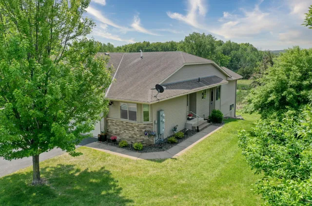 $325,000 | 735 Highview Court, St. Croix Falls, WI 54024