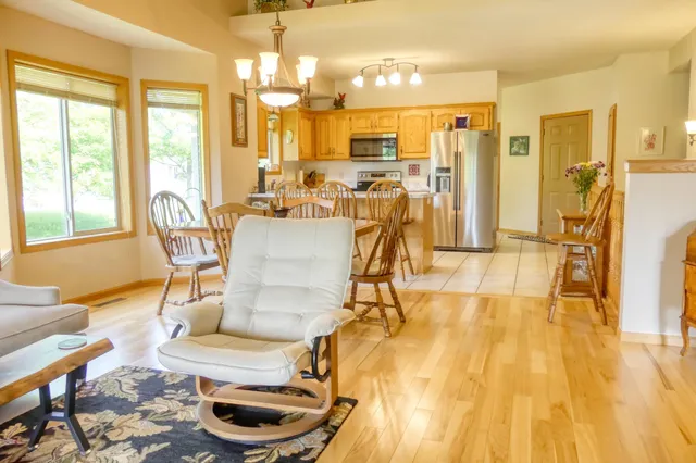 $325,000 | 735 Highview Court, St. Croix Falls, WI 54024
