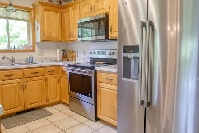 $325,000 | 735 Highview Court, St. Croix Falls, WI 54024