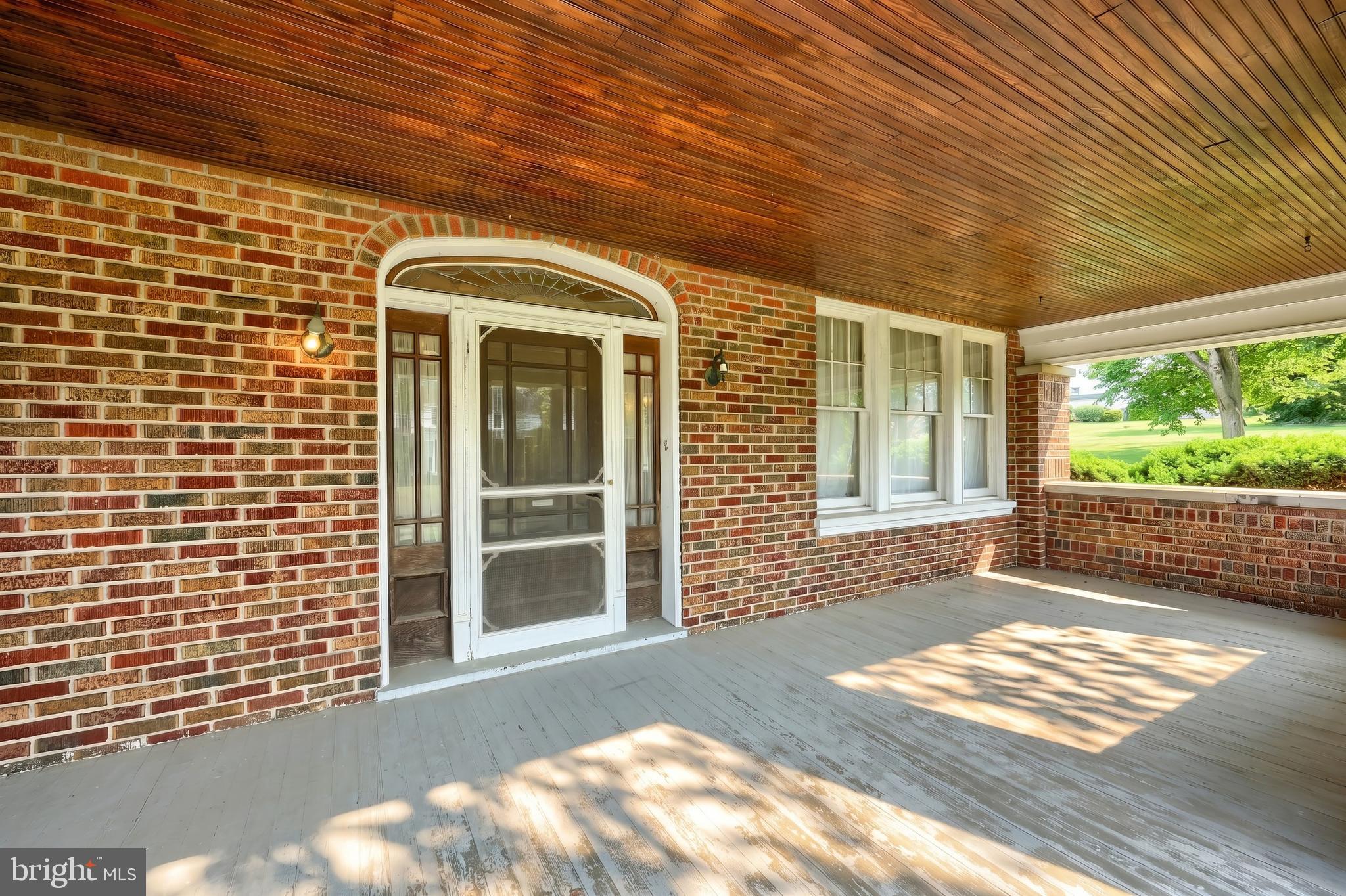 41 West Main Street Fawn Grove, PA 17321 - Photo 3 of 44