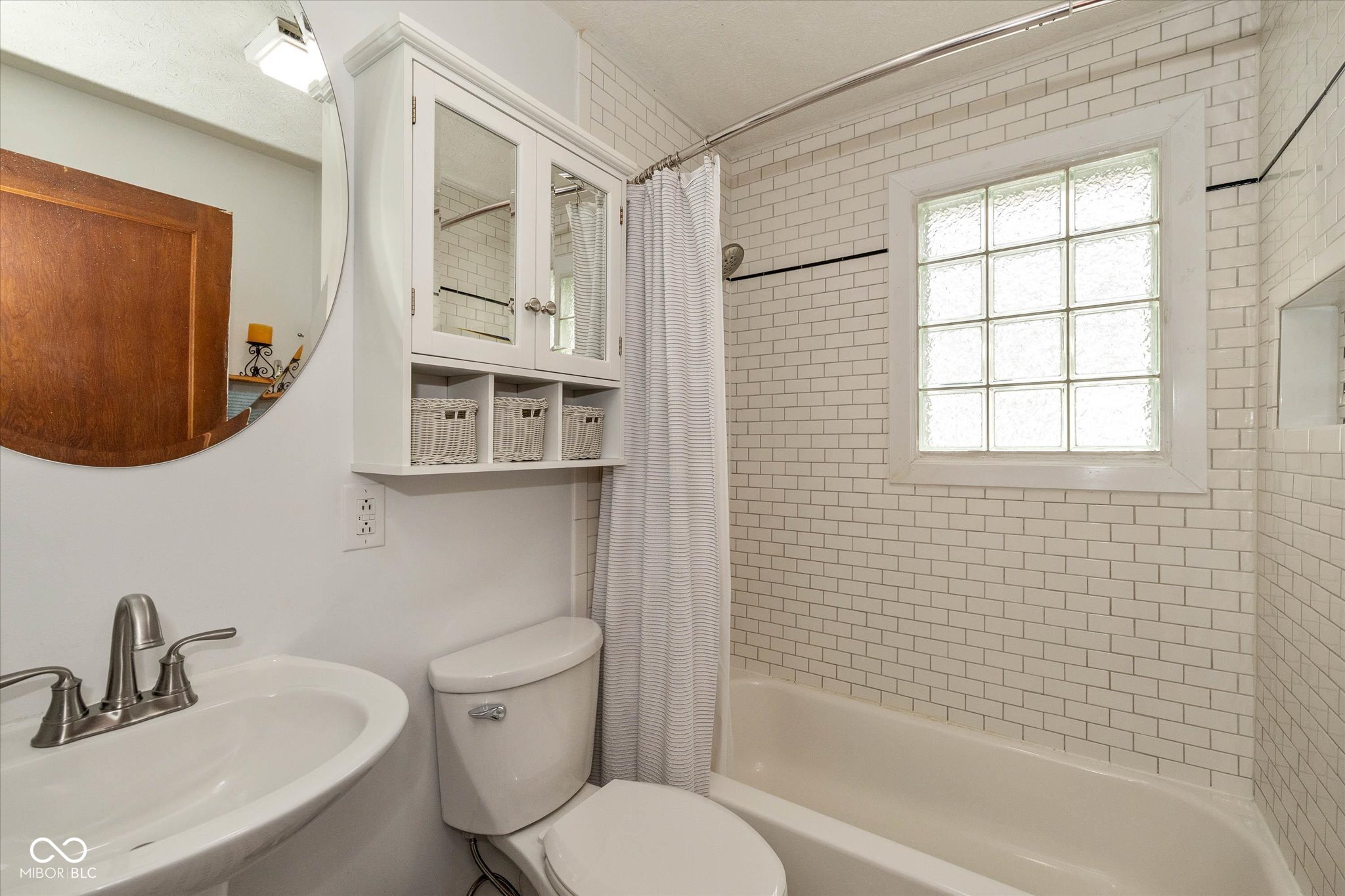 6712 Evanston Avenue Indianapolis, IN 46220 - Photo 11 of 22 Gallery Image 11
