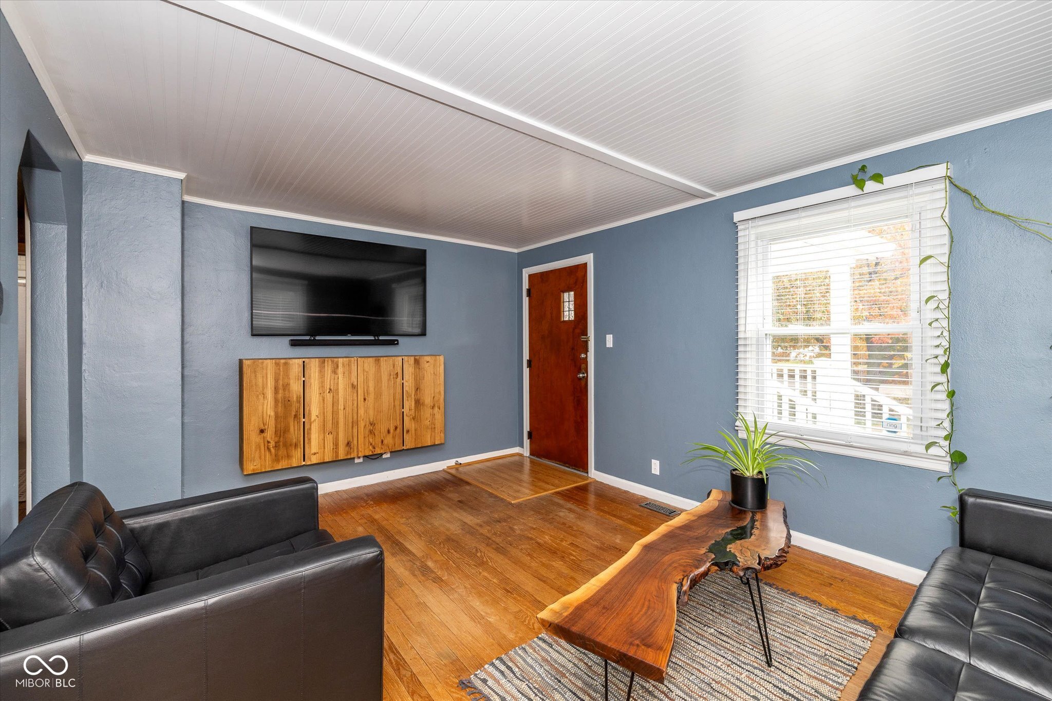 6712 Evanston Avenue Indianapolis, IN 46220 - Photo 4 of 22 Gallery Image 4