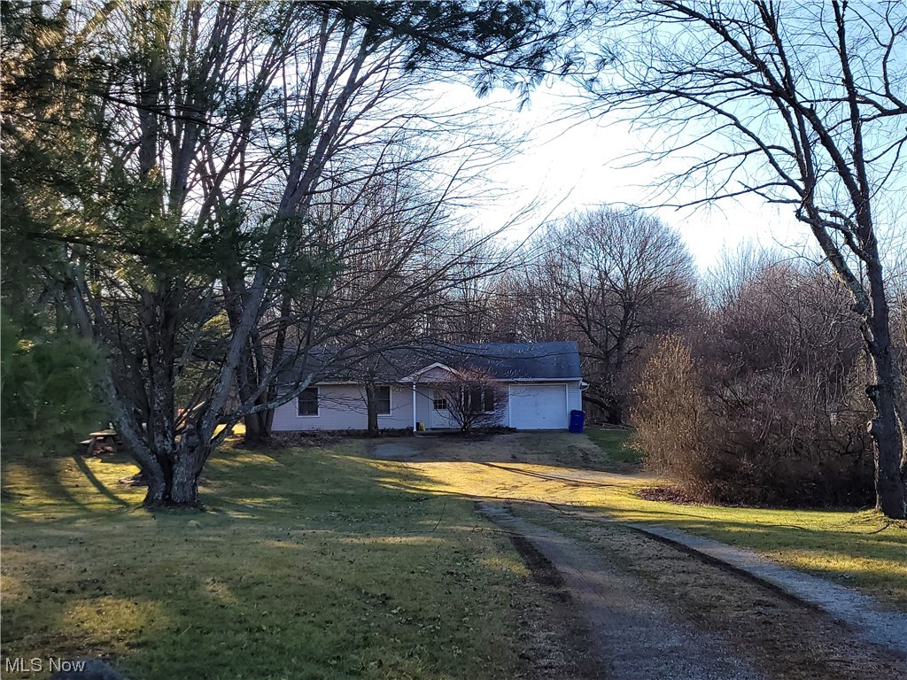 11829 Sheldon Road Mantua, OH 44255 - Photo 2 of 22