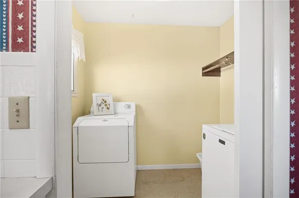 $515,000 | 4211 Cunningham Road Southeast, St. Joseph, MO 64507