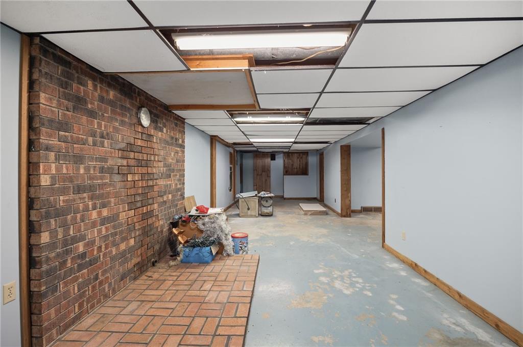 4211 Cunningham Road Southeast St. Joseph, MO 64507 - Photo 30 of 59