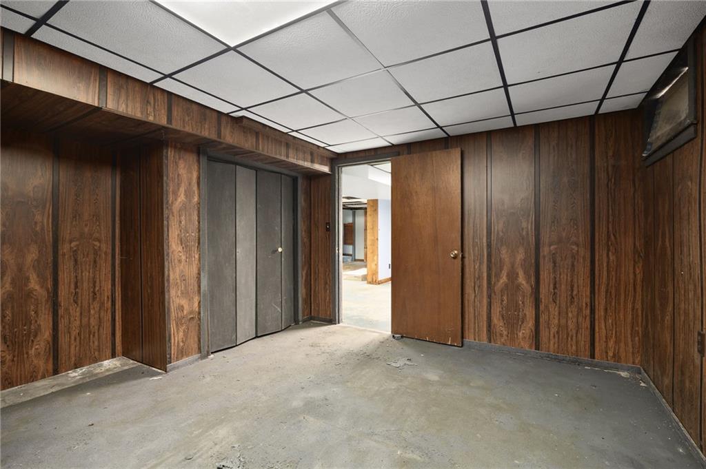 4211 Cunningham Road Southeast St. Joseph, MO 64507 - Photo 40 of 59