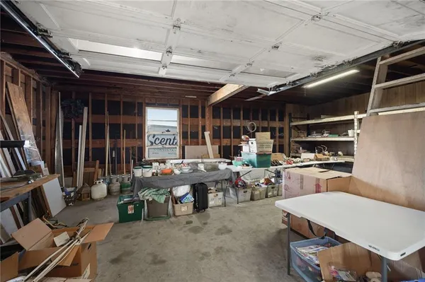 $515,000 | 4211 Cunningham Road Southeast, St. Joseph, MO 64507