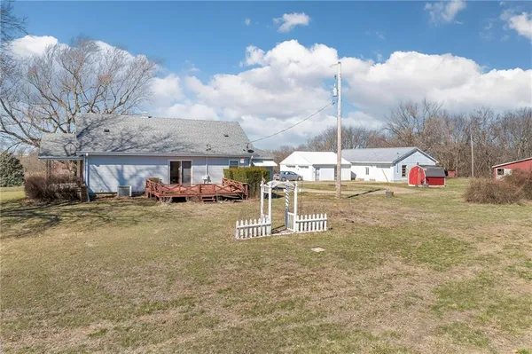 $515,000 | 4211 Cunningham Road Southeast, St. Joseph, MO 64507