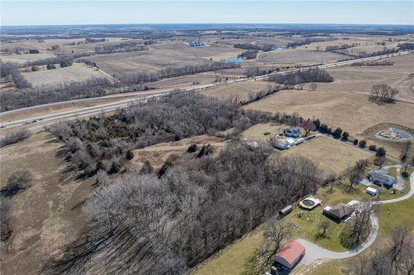 $515,000 | 4211 Cunningham Road Southeast, St. Joseph, MO 64507