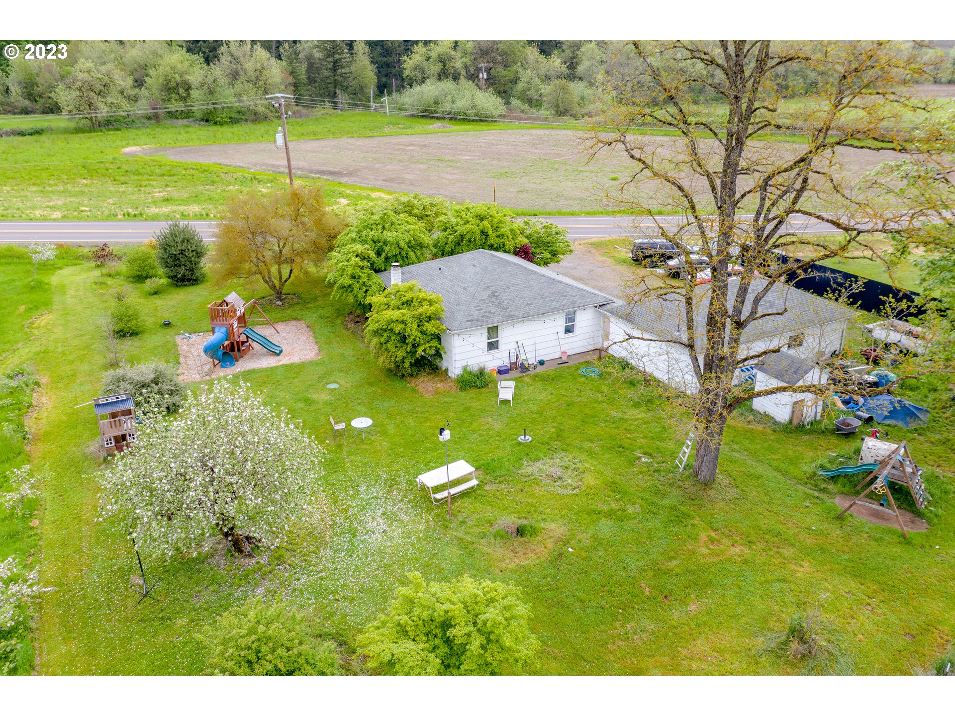 3914 Jefferson Marion Road Southeast Jefferson, OR 97352 - Photo 10 of 30 Gallery Image 10