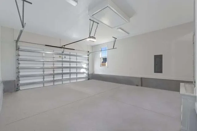 a view of empty room with garage