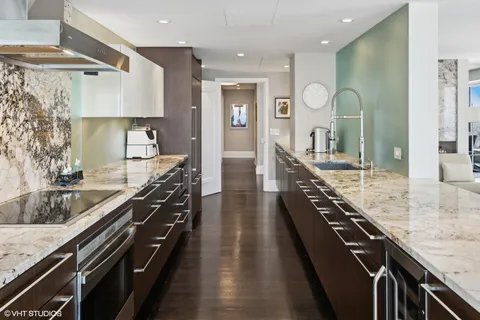 $1,525,000 | 161 East Chicago Avenue, Unit 49A, Chicago, IL 60611