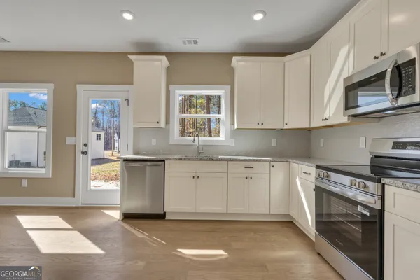$599,900 | 170 Liberty Drive, Fayetteville, GA 30214