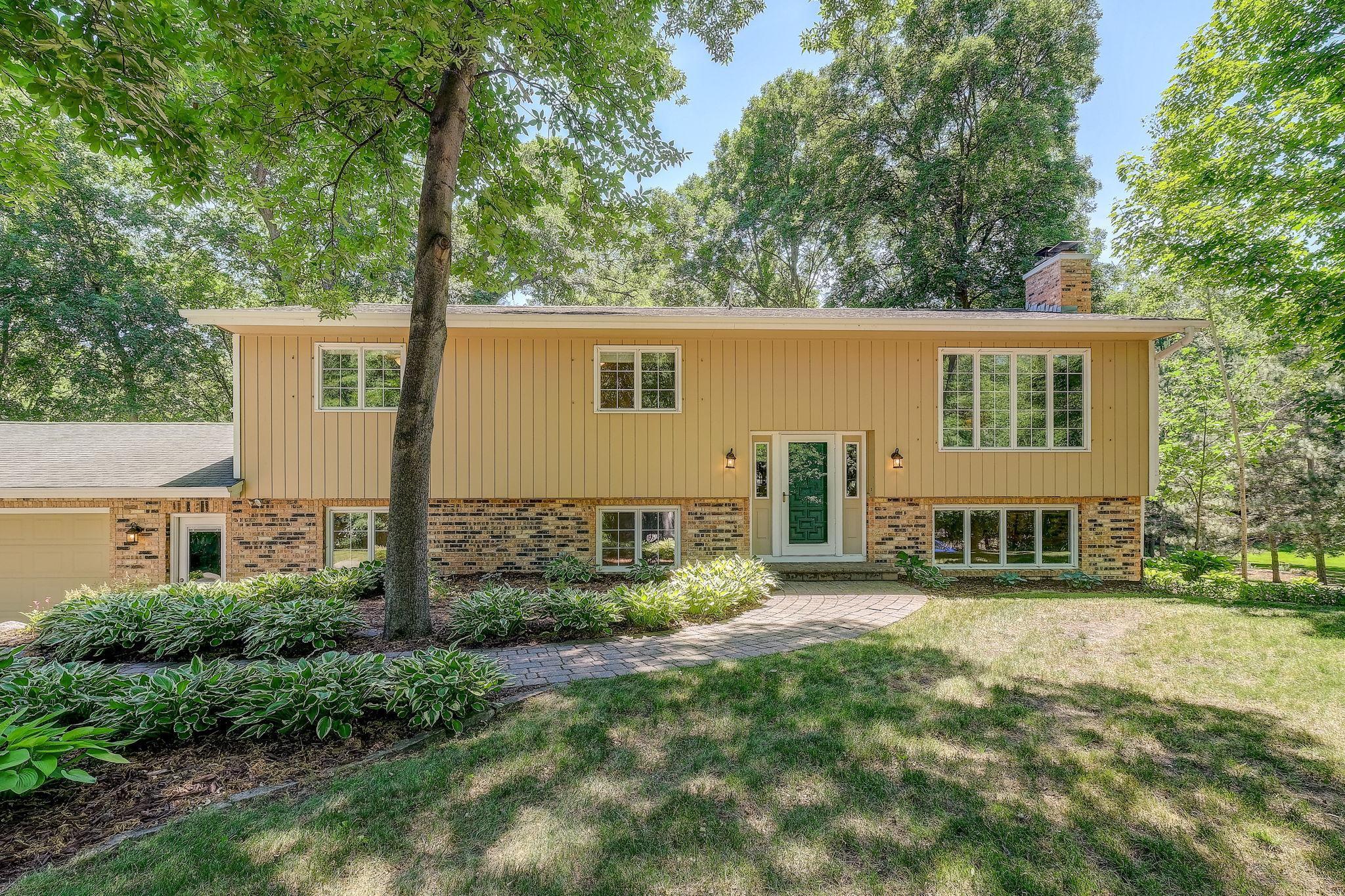 8109 Spring Valley Road Waconia, MN 55387 - Photo 36 of 37 Gallery Image 36